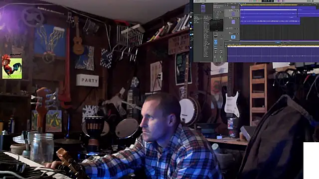 Snapshot of itsjameswebbscope chatting on November 6, 11:25 am itsjameswebbscope online show from November 6, 11:25 am