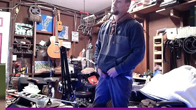 Snapshot of itsjameswebbscope chatting on December 4, 5:56 pm itsjameswebbscope online show from December 4, 5:56 pm