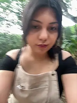 Maii chan online show from March 14, 9:00 pm