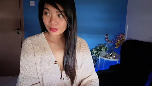 Snapshot of NaughtyMe chatting on October 9, 6:36 am NaughtyMe online show from October 9, 6:36 am