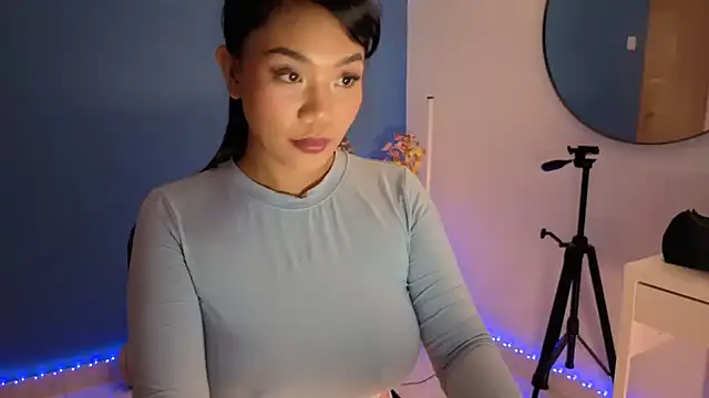 Snapshot of NaughtyMe chatting on October 15, 6:27 pm NaughtyMe online show from October 15, 6:27 pm