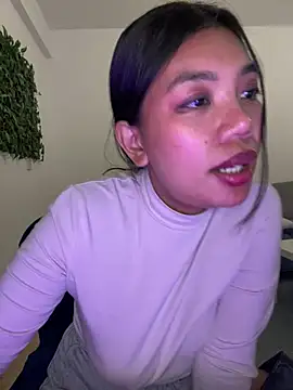 Snapshot of NaughtyMe chatting on January 18, 11:55 pm NaughtyMe online show from January 18, 11:55 pm