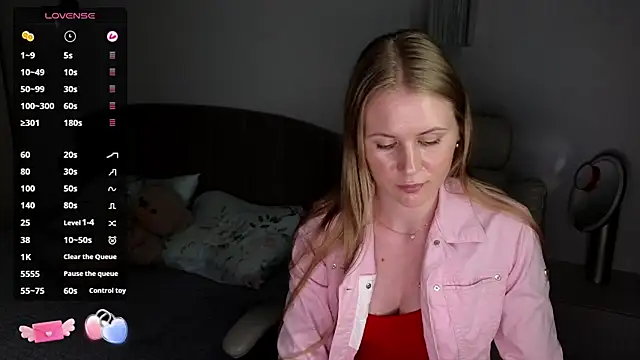 IsabelAllen online show from June 15, 3:44 pm