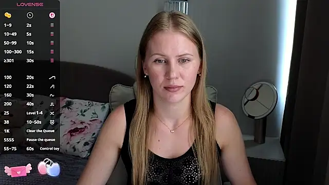 IsabelAllen online show from July 19, 12:13 pm