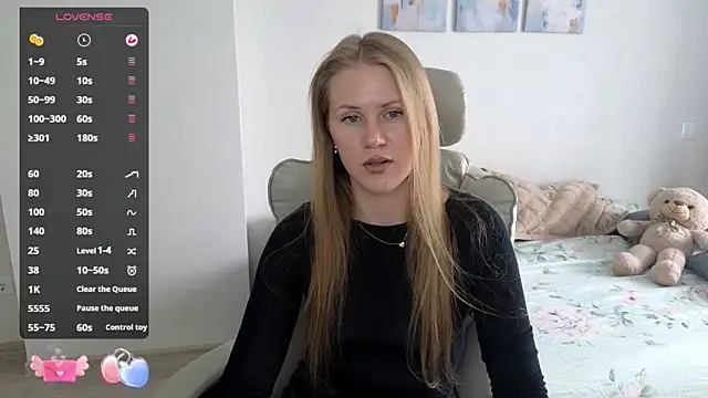 IsabelAllen online show from April 3, 9:16 am