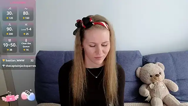 IsabelAllen online show from March 5, 12:44 pm