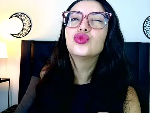 EvoletFMK online show from October 22, 11:31 am