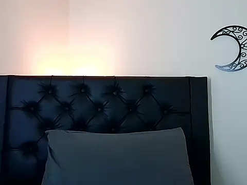 EvoletFMK online show from March 23, 5:13 pm