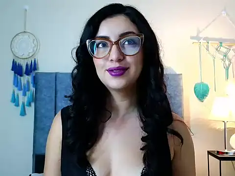 EvoletFMK online show from October 4, 2:18 pm