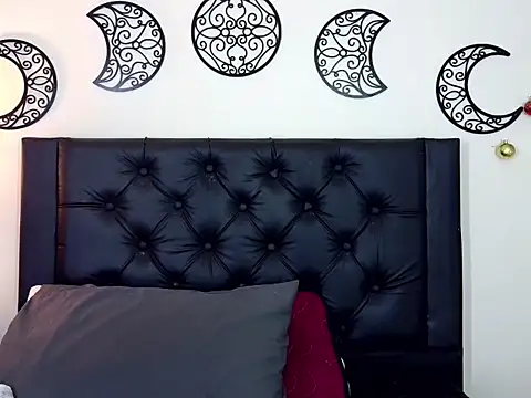 EvoletFMK online show from December 1, 1:45 pm