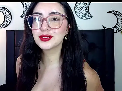 EvoletFMK online show from December 18, 5:39 pm