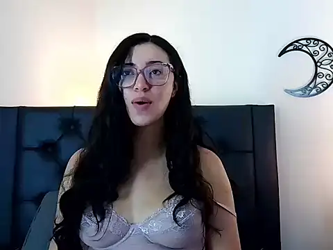 EvoletFMK online show from March 28, 5:25 pm