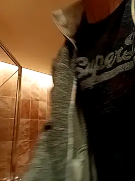 outdoorfun22 online show from April 18, 12:51 pm