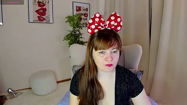 VanessaSmuth online show from December 2, 2:01 am