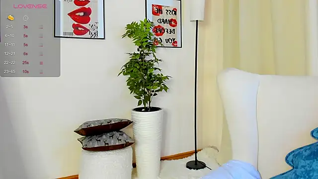 VanessaSmuth online show from December 20, 2:25 am