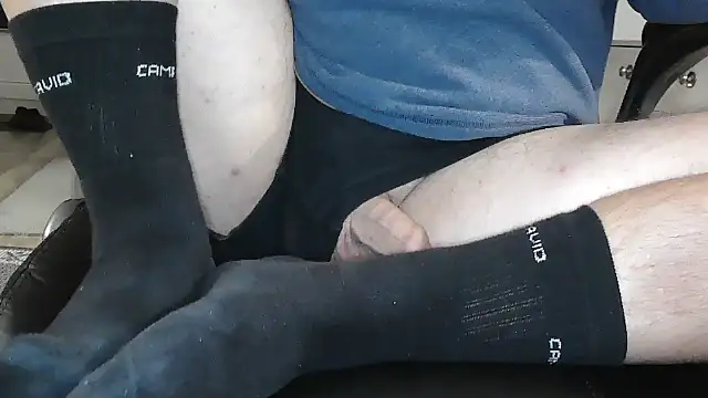 Snapshot of SockenTimo24 chatting on November 15, 9:24 am SockenTimo24 online show from November 15, 9:24 am