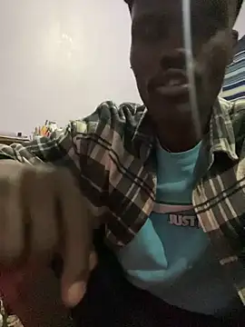 Snapshot of BringBackLostLover chatting on October 9, 9:37 pm BringBackLostLover online show from October 9, 9:37 pm