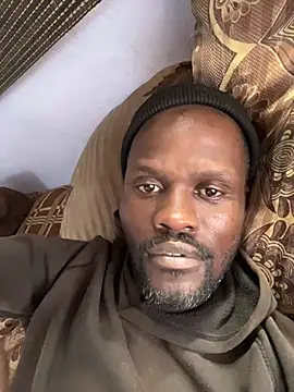 Snapshot of BringBackLostLover chatting on November 18, 11:46 am BringBackLostLover online show from November 18, 11:46 am