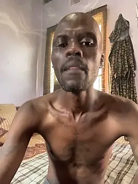 Snapshot of BringBackLostLover chatting on November 1, 7:35 am BringBackLostLover online show from November 1, 7:35 am