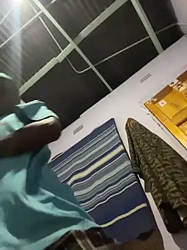 BringBackLostLover online show from February 14, 4:51 pm