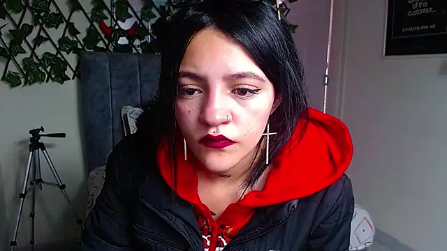 Snapshot of Violettasquirt chatting on June 12, 1:42 pm Violettasquirt online show from June 12, 1:42 pm