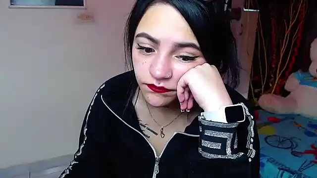 Violettasquirt online show from December 22, 2:17 pm