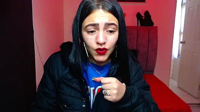 Violettasquirt online show from October 24, 1:43 pm