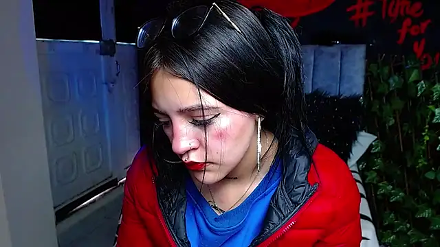 Violettasquirt online show from April 17, 2:09 pm