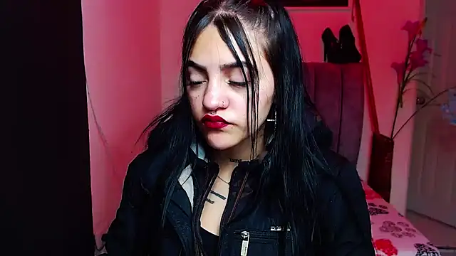 Snapshot of Violettasquirt chatting on September 30, 1:28 pm Violettasquirt online show from September 30, 1:28 pm