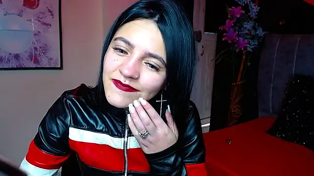 Violettasquirt online show from November 14, 1:37 pm