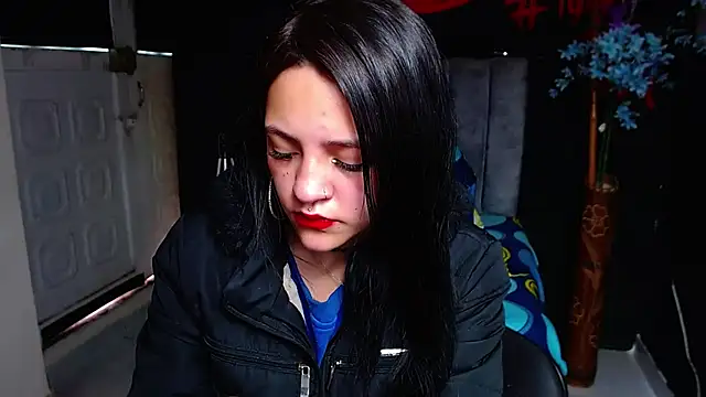 Violettasquirt online show from March 11, 1:38 pm