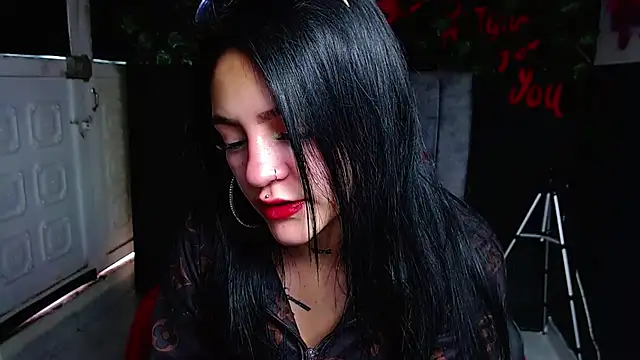 Violettasquirt online show from May 11, 1:34 pm