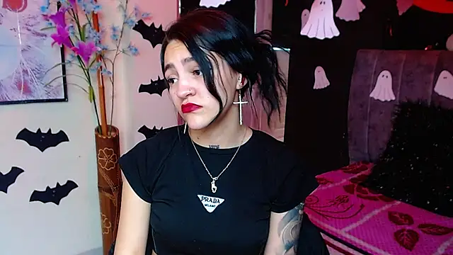 Violettasquirt online show from October 27, 2:07 pm