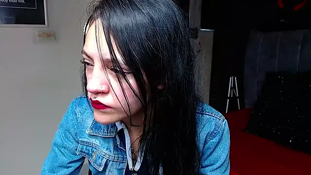 Violettasquirt online show from February 12, 6:40 pm