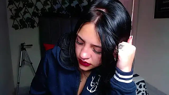 Snapshot of Violettasquirt chatting on June 30, 1:33 pm Violettasquirt online show from June 30, 1:33 pm