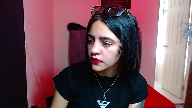 Violettasquirt online show from October 23, 3:32 pm