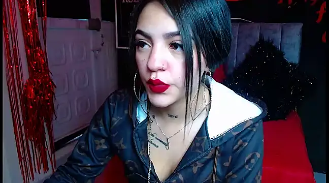Snapshot of Violettasquirt chatting on March 22, 1:41 pm Violettasquirt online show from March 22, 1:41 pm