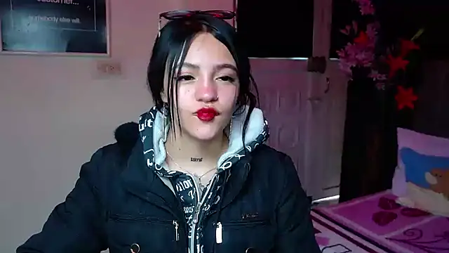 Violettasquirt online show from January 14, 1:48 pm