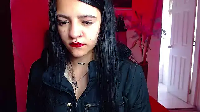 Snapshot of Violettasquirt chatting on September 10, 3:11 pm Violettasquirt online show from September 10, 3:11 pm