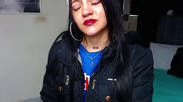 Violettasquirt online show from February 28, 1:22 pm