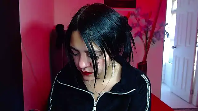 Snapshot of Violettasquirt chatting on September 11, 3:23 pm Violettasquirt online show from September 11, 3:23 pm