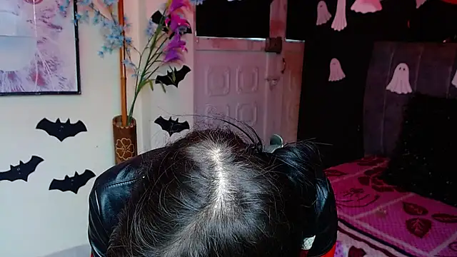 Violettasquirt online show from October 29, 7:13 pm