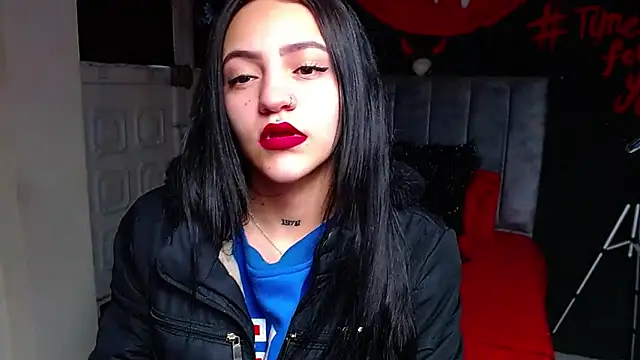 Violettasquirt online show from March 18, 1:46 pm