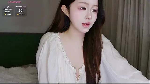 Hazel-11 online show from January 18, 2:20 pm