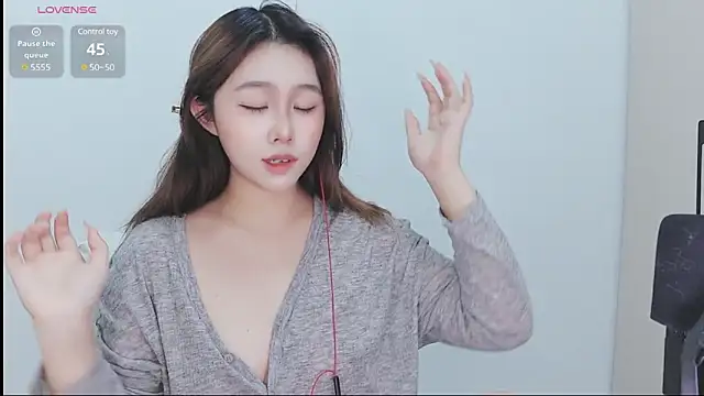 Hazel-11 online show from February 27, 1:38 pm