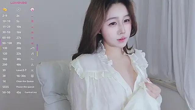 Hazel-11 online show from March 18, 2:17 pm