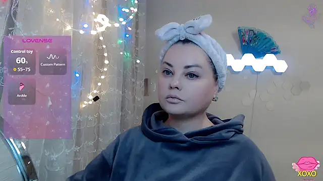 JewellKiss7 online show from February 6, 3:19 pm