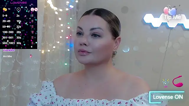Snapshot of JewellKiss7 chatting on June 23, 5:38 am JewellKiss7 online show from June 23, 5:38 am