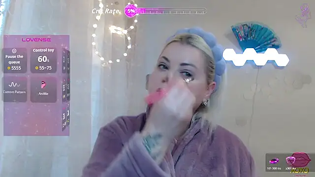 Snapshot of JewellKiss7 chatting on November 22, 11:42 am JewellKiss7 online show from November 22, 11:42 am