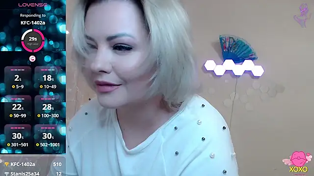 JewellKiss7 online show from April 24, 1:57 pm